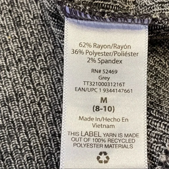 NWT Time and Tru Relaxed Long-Sleeved Top Size M - Picture 11 of 11